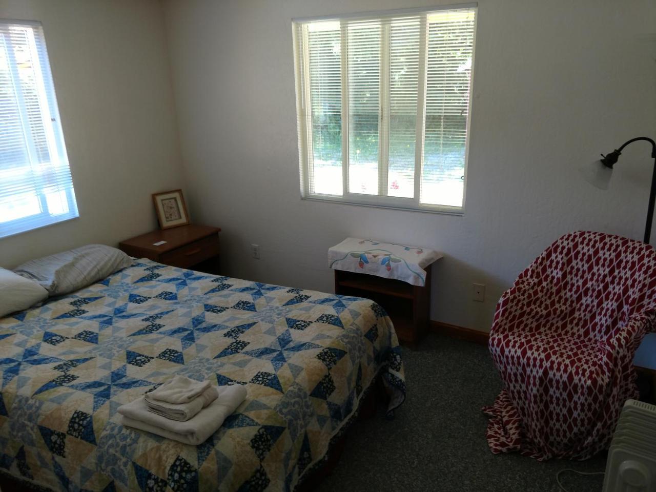 Lakeside Hostel & Guest House Crescent City Dış mekan fotoğraf